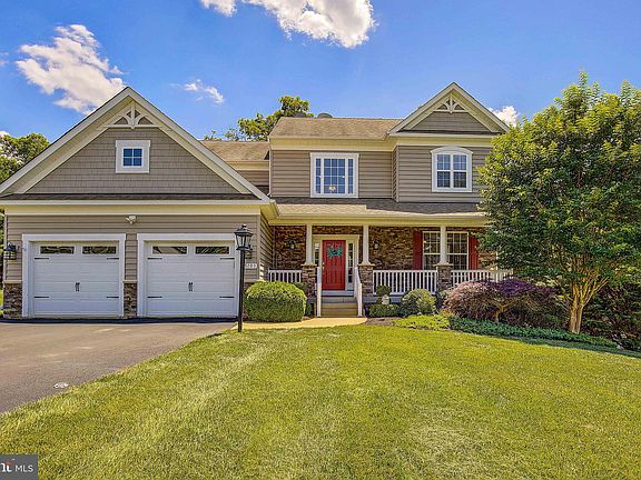 4th image of 45103 Woodhaven Dr
