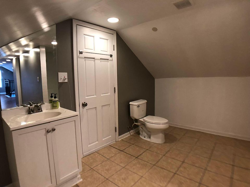 1st image of 1634 N Campbell Ave #2
