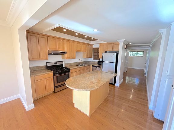 2nd image of 100 Cliff Dr APT 13