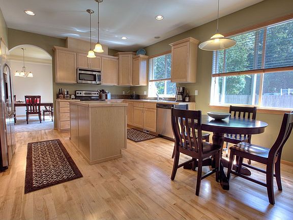 kitchen with breakfast nook