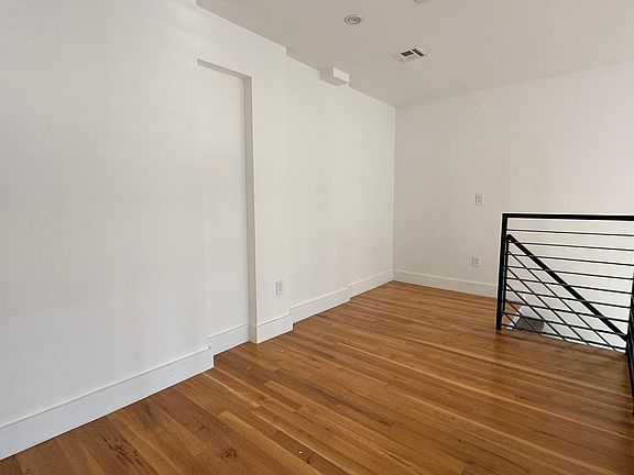 4th image of 102 Somers St #1B