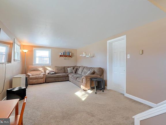 4th image of 25 Circleview Dr