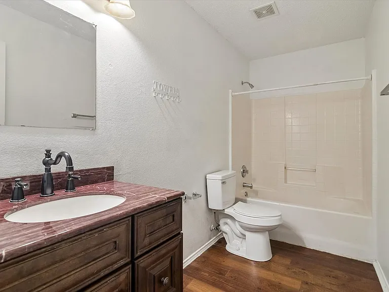 2217 Bradford Pear Dr — Photo 10