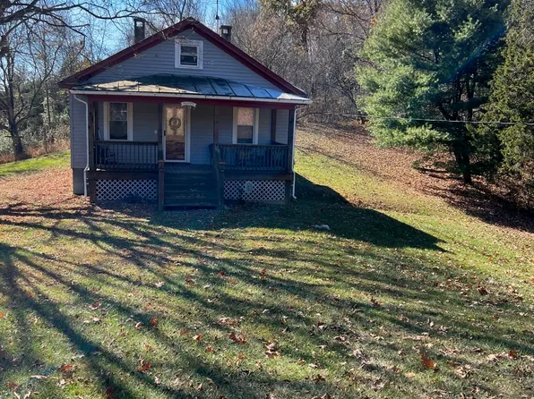 115 Burnish Ln, Lexington, VA 24450
