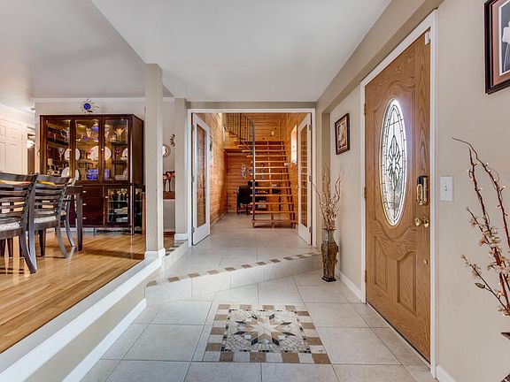 5th image of 3026 Carol Ave