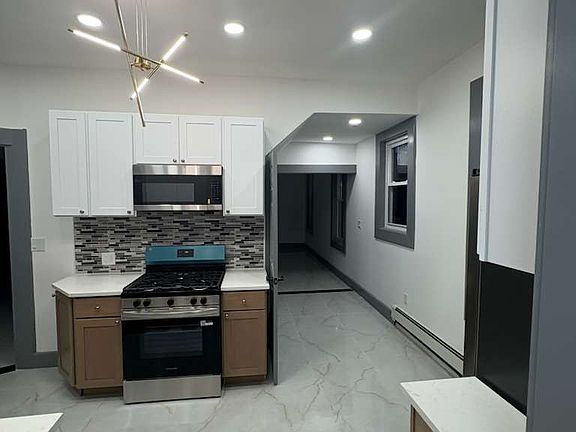 3rd image of 41-43 Girard Pl
