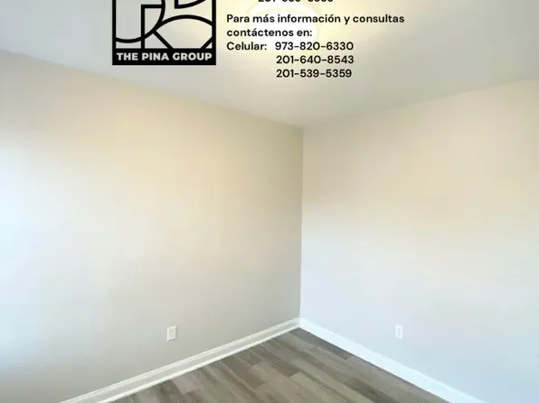 400 52nd Street image 3 of 5