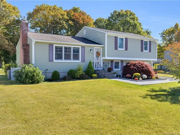 331 Edgewood Circle, Southington, CT 06489