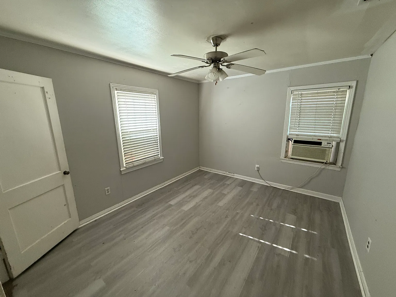 1440 Patricia Dr — Photo 4