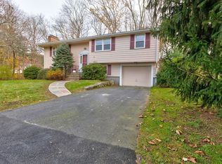 4 Glen Dr, East Walpole, MA 02032