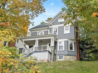 55 Redlands Rd, West Roxbury, MA 02132