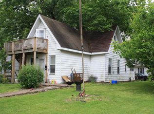401 S Pearl St, Salem, IL 62881