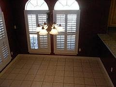 3rd image of 804 Willow Ct