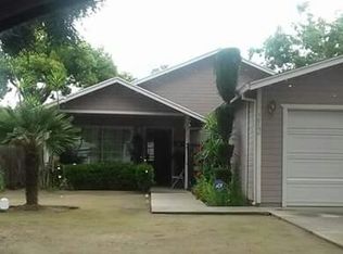 212 Oak St, Modesto, CA 95351