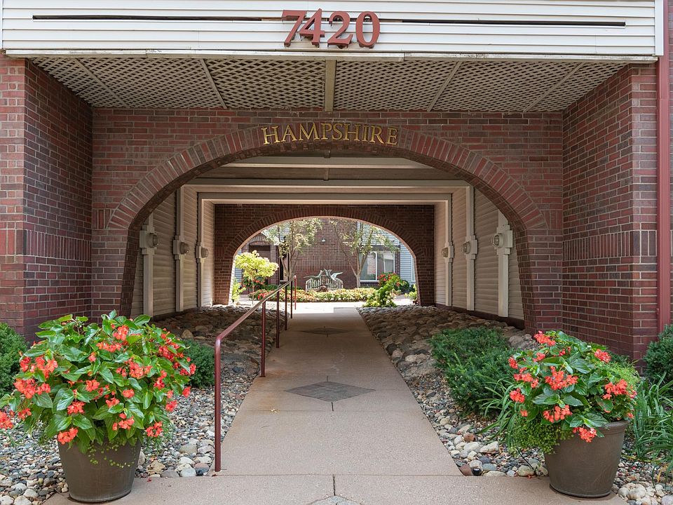 1st image of 7420 Edinborough Way APT 6105