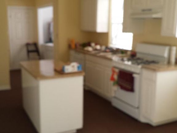 4th image of 8025 Mickey St