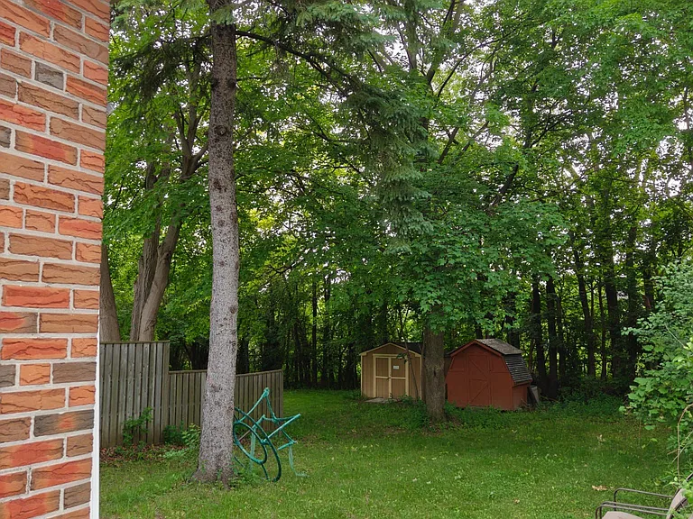 69 Cornerbrook Dr S — Photo 35
