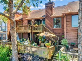 687 Davis Rd, League City, TX 77573