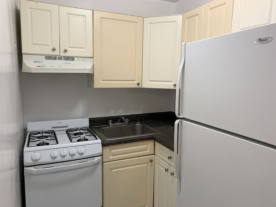 2nd image of 8360 118th St APT 4J