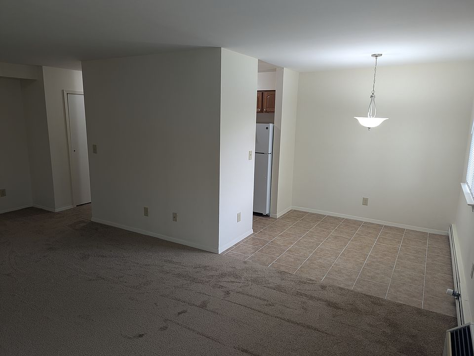 Living room/dining room