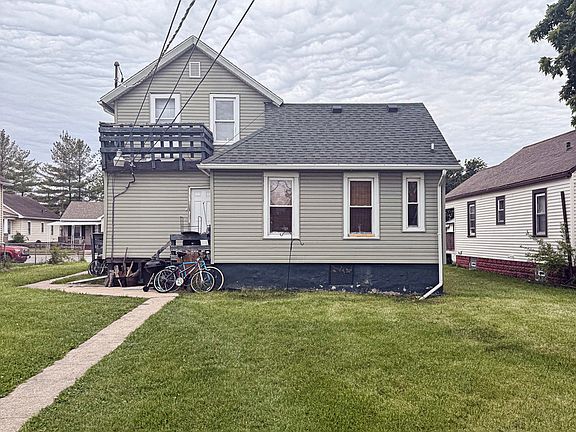 3rd image of 946 S Schuyler Ave