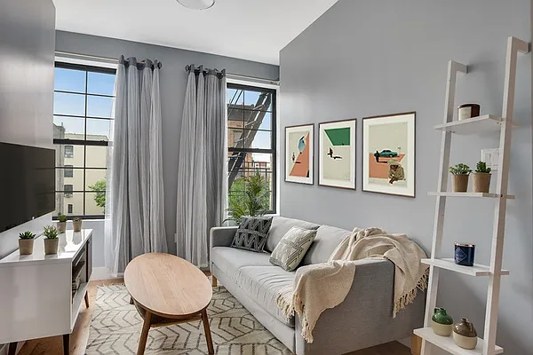 Rented by Bold New York | media 16