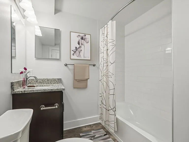 Tuscany Woods Apartments — Photo 25