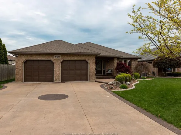 898 Southwood Dr, Lakeshore, ON N8L 1G2