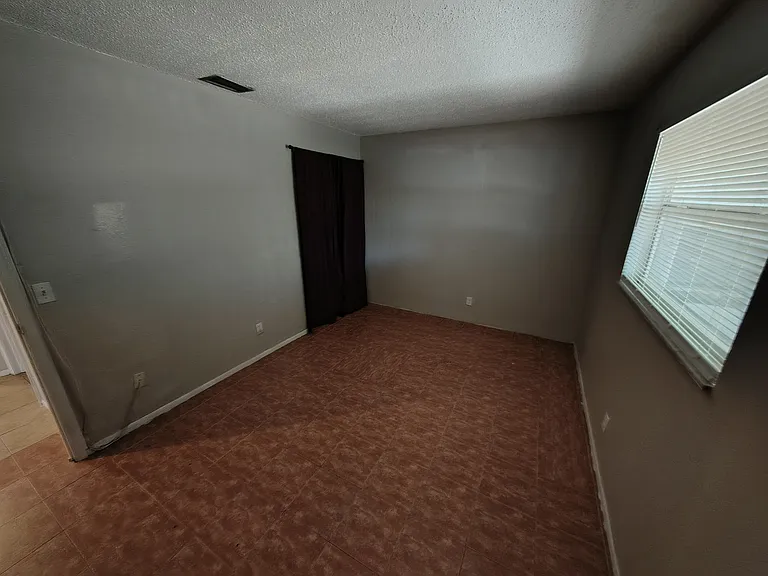 3135 Pine Tree Ave #A — Photo 15
