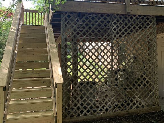 4th image of 136 S Richview Rd