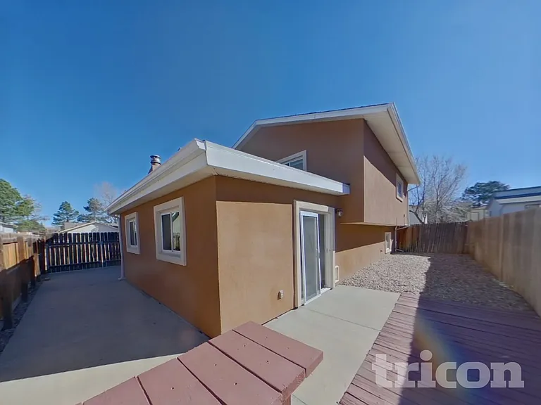 3015 Moonbeam Cir N — Photo 20