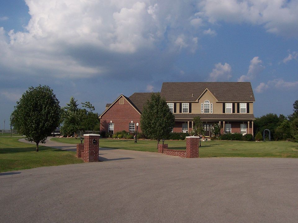 Situated at the end of a Cul-da-sac