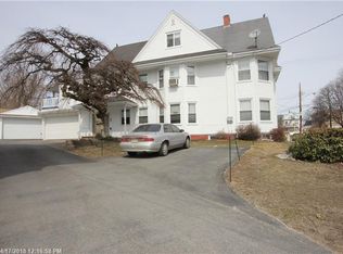 4 Leeds St, Lewiston, ME 04240