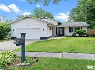 26 Skyview Dr, Springfield, IL 62702