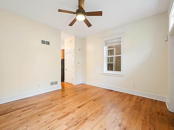 4th image of 3316 Salena St
