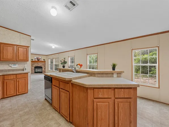 115 SE County Road 3144, Corsicana, TX 75109
