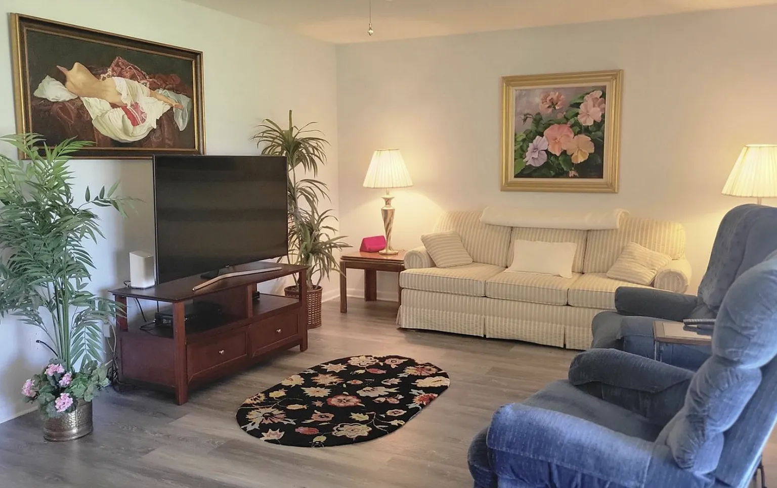 2 bed, 1072 sqft, $1,650 — Photo 3