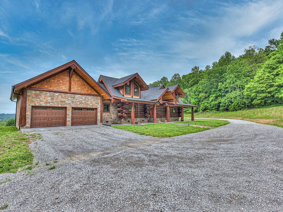 7th image of this home