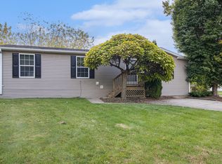 3301 Clubhouse Ct, Kalamazoo, MI 49009