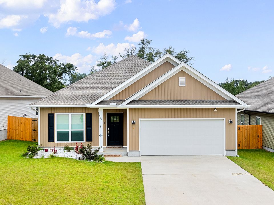 1st image of 237 Camellia Dr