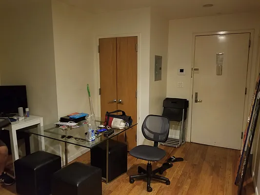 Rented by Helm Management | media 8