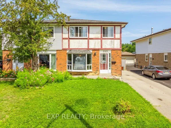 3313 Acala Cres, Mississauga, ON L5A 3E4