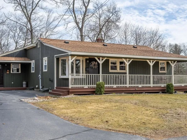5 Willow St, Oxford, MA 01540