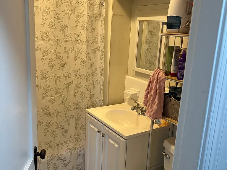 95 Adams St #8 — Photo 6
