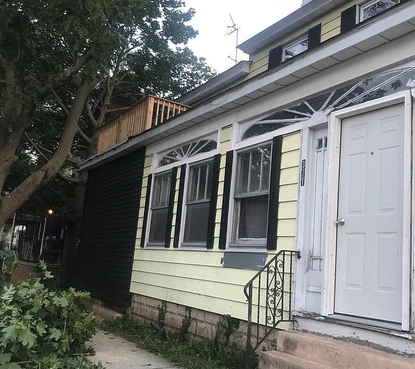 1st image of 371 E Broadway