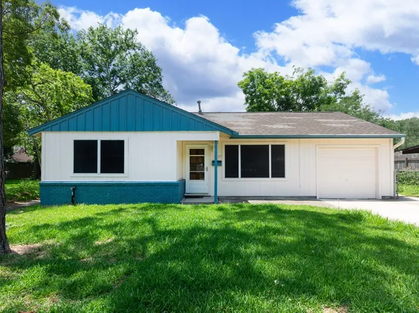 1737 S Park Dr, Alvin, TX 77511
