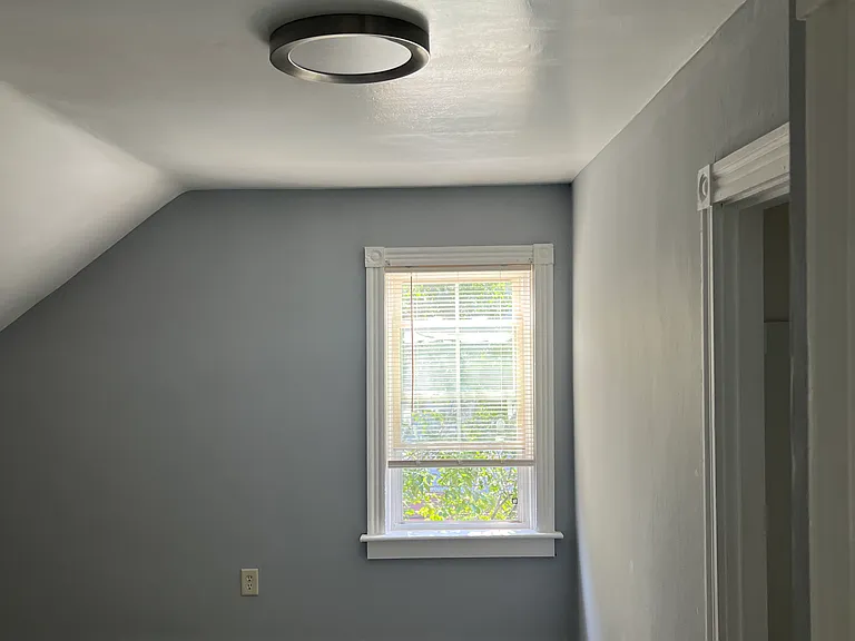 32 Tuxedo Ave #3 — Photo 8