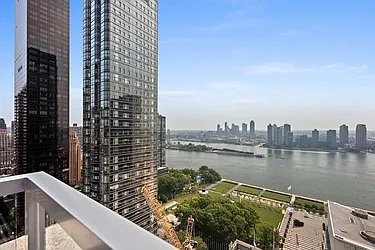 Rented by Level Group