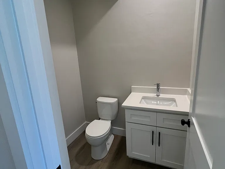 65 Perrin St #5 — Photo 6