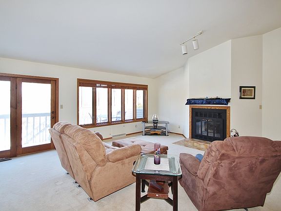 5th image of 1427 N Bay Highlands Dr